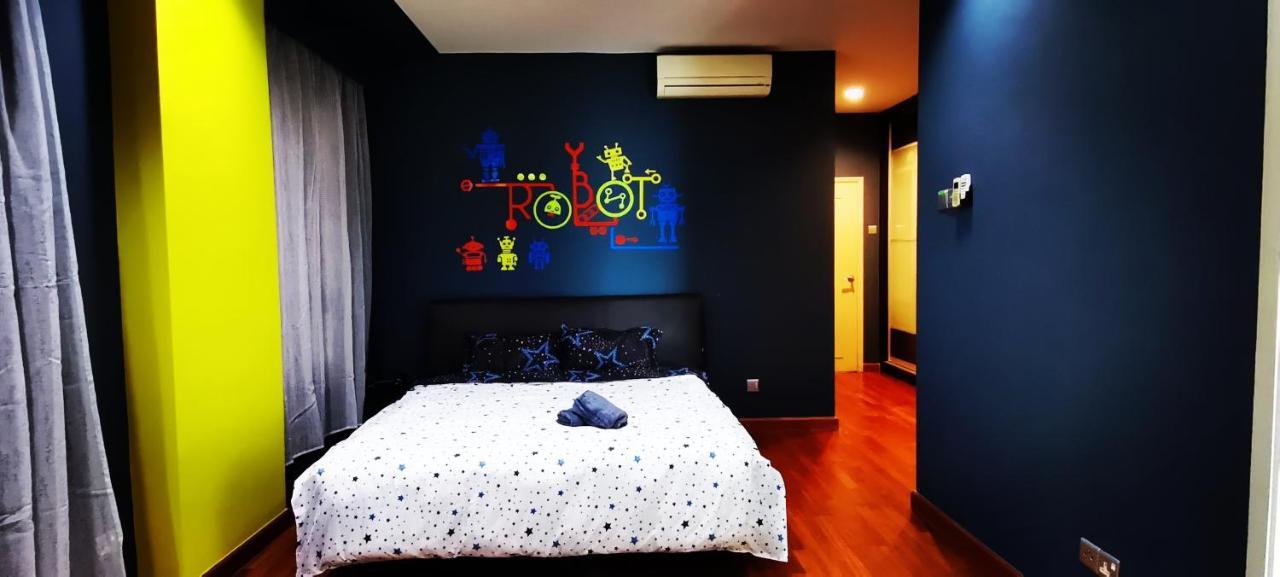 Klcc Amazing Robots Homestay 4Bedrooms Куала-Лумпур Экстерьер фото